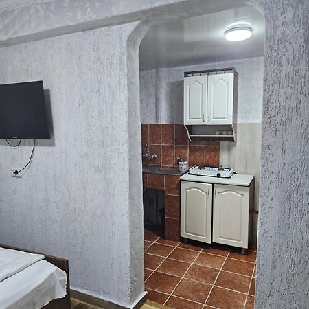 Guest House 2 Floor Батумі Екстер'єр фото