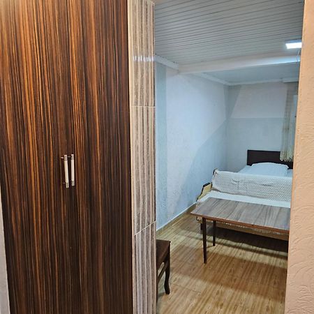 Guest House 2 Floor Батумі Екстер'єр фото
