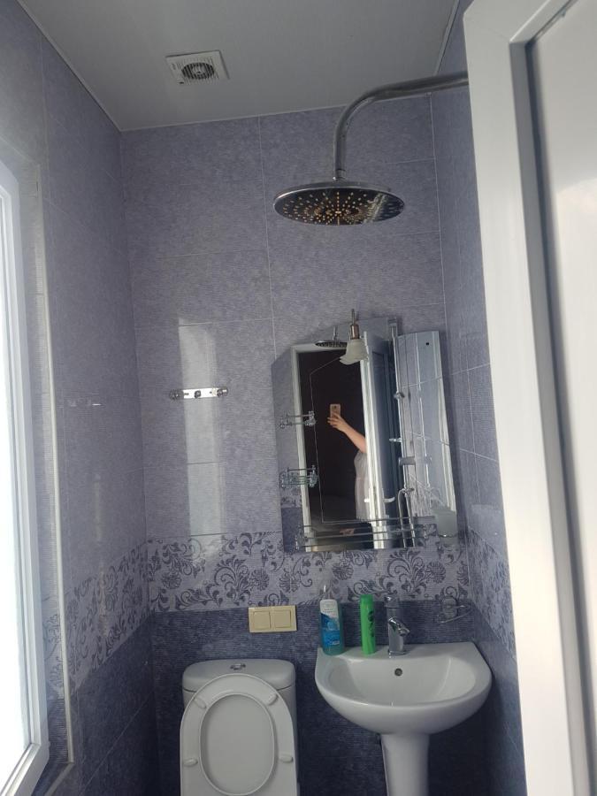 Guest House 2 Floor Батумі Екстер'єр фото