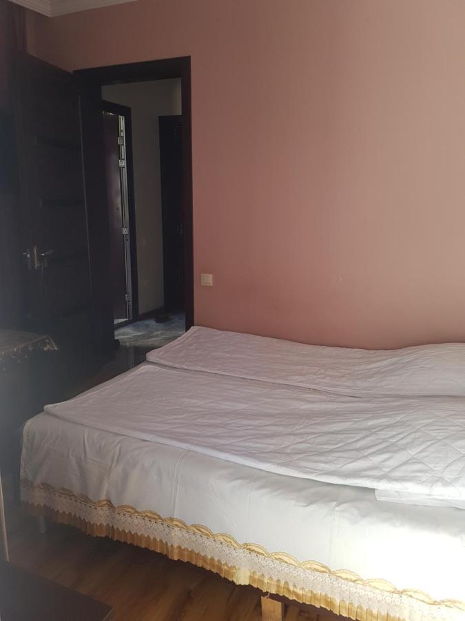 Guest House 2 Floor Батумі Екстер'єр фото