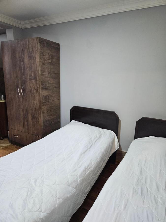 Guest House 2 Floor Батумі Екстер'єр фото