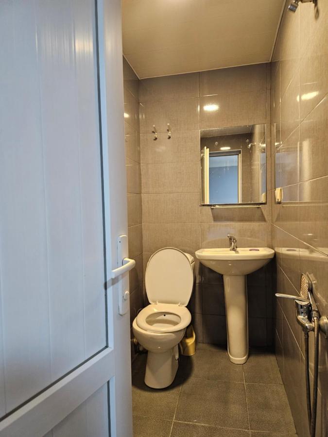 Guest House 2 Floor Батумі Екстер'єр фото