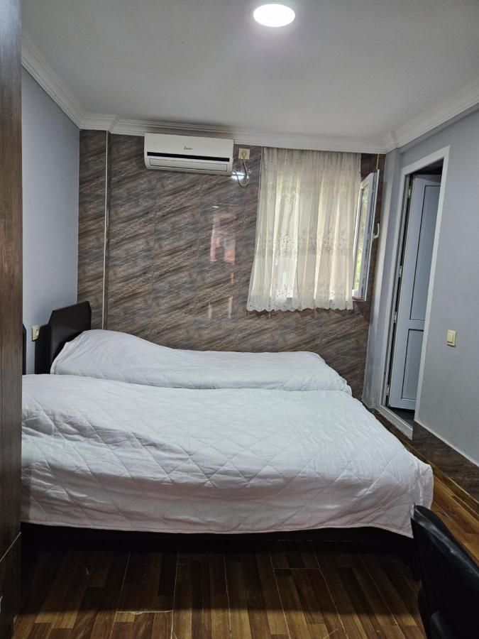 Guest House 2 Floor Батумі Екстер'єр фото