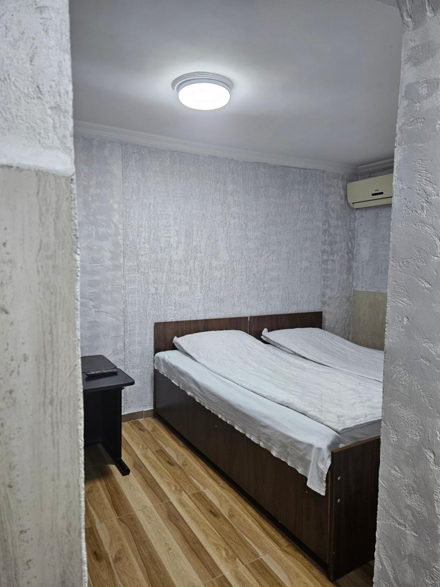 Guest House 2 Floor Батумі Екстер'єр фото