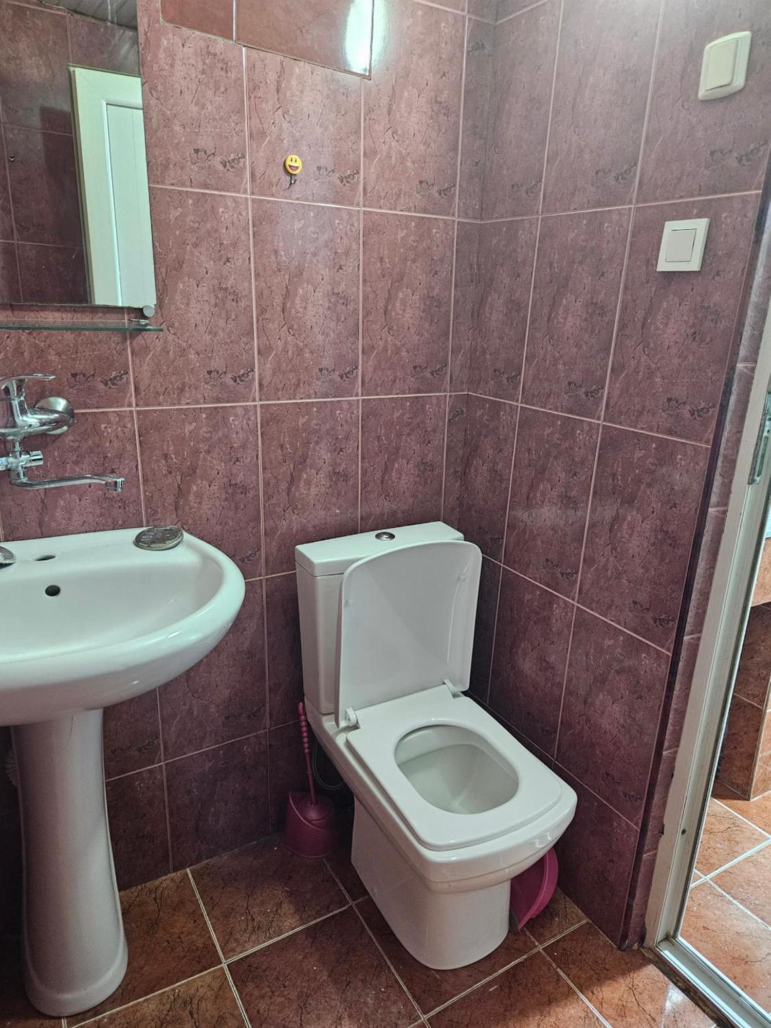 Guest House 2 Floor Батумі Екстер'єр фото