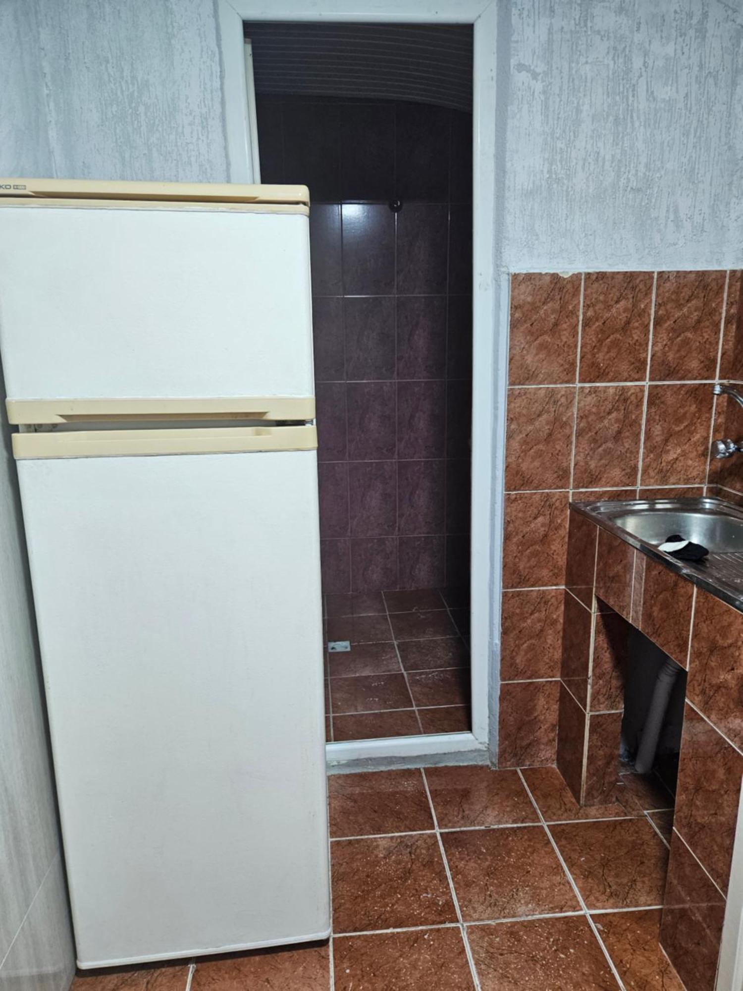 Guest House 2 Floor Батумі Екстер'єр фото