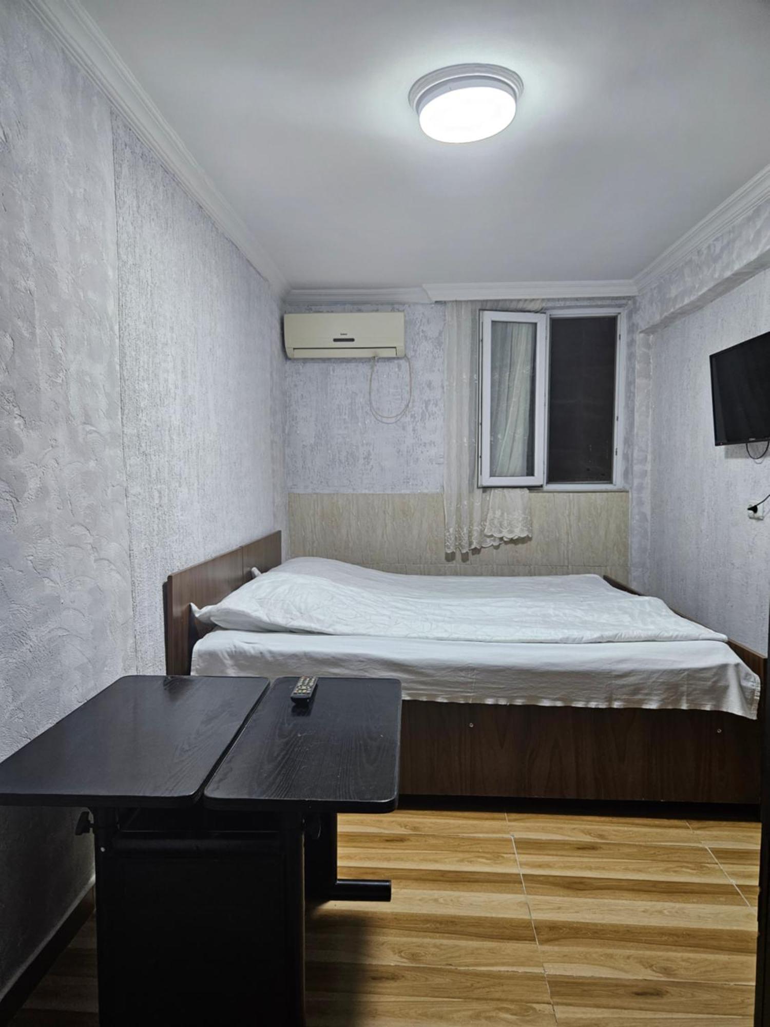 Guest House 2 Floor Батумі Екстер'єр фото