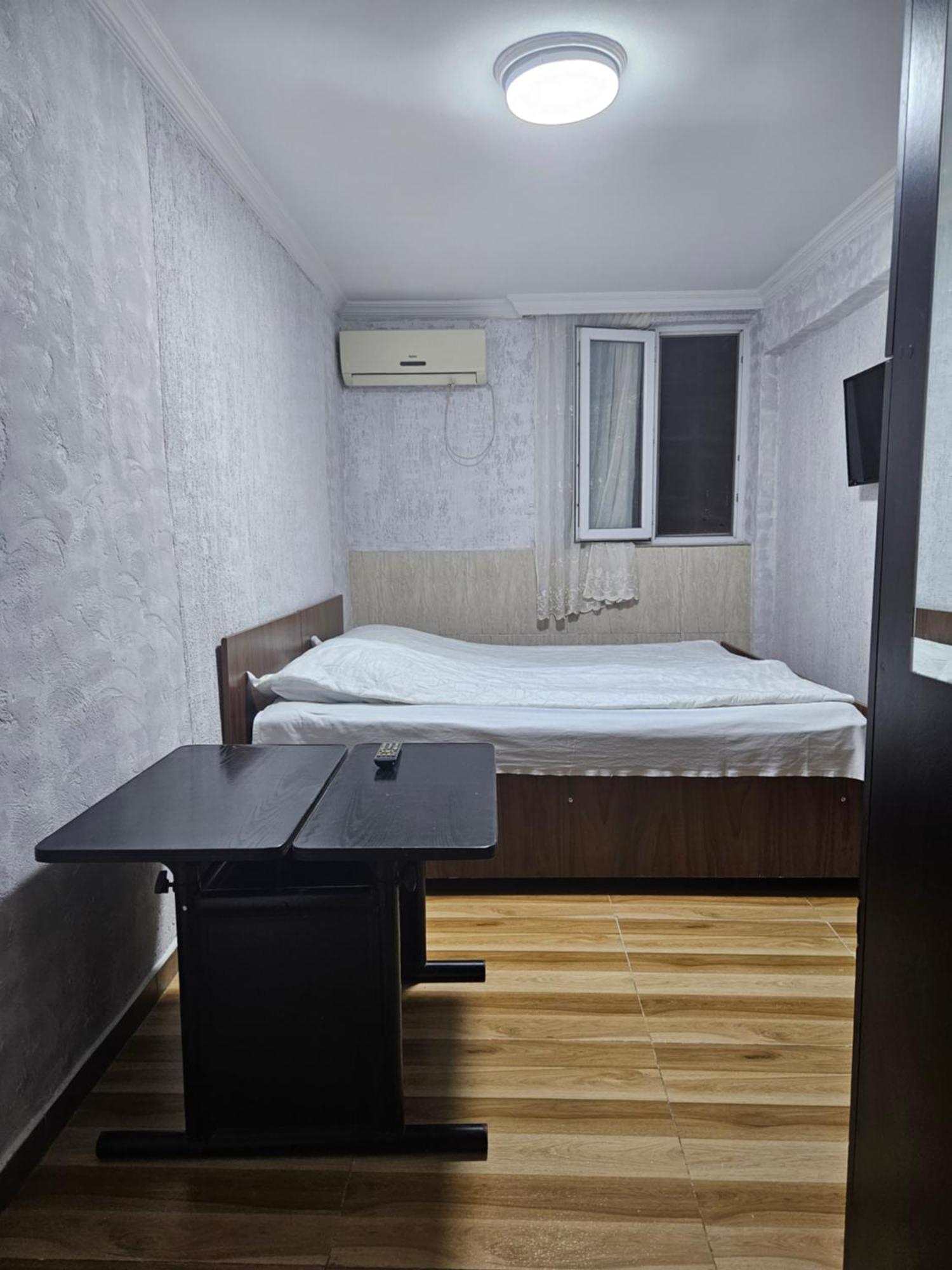 Guest House 2 Floor Батумі Екстер'єр фото
