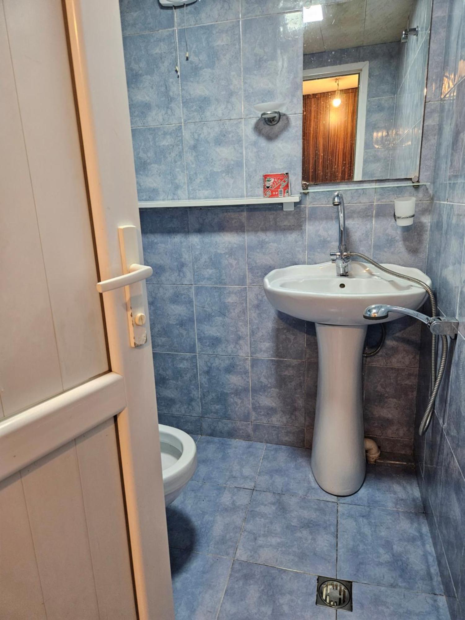 Guest House 2 Floor Батумі Екстер'єр фото