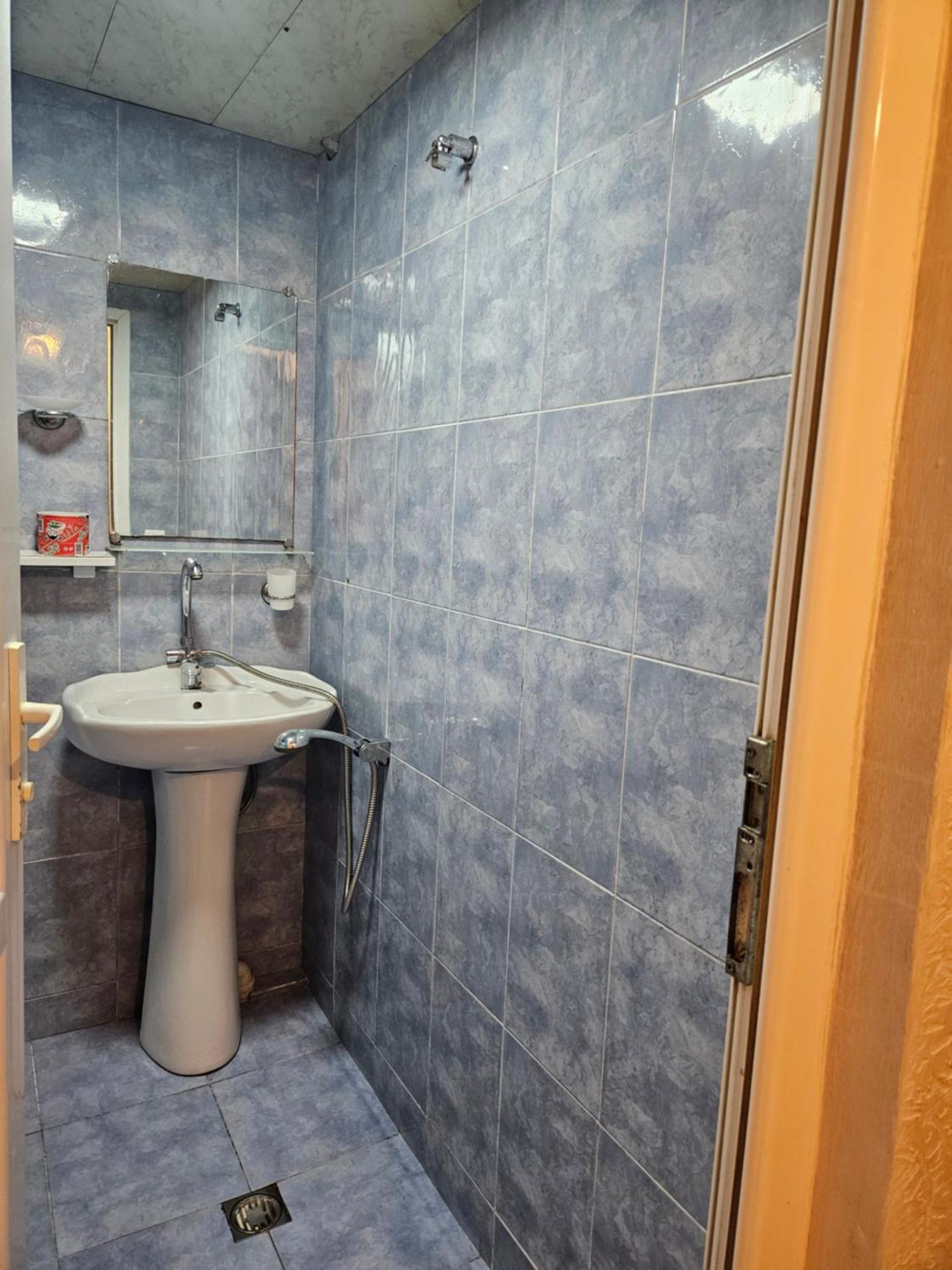 Guest House 2 Floor Батумі Екстер'єр фото